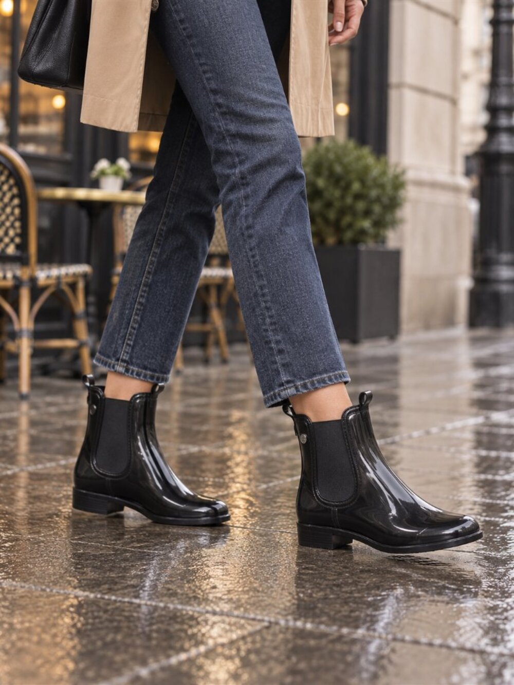 ALDO Black Glossy Chelsea Rain Boots Women’s EU 39 US 8.5